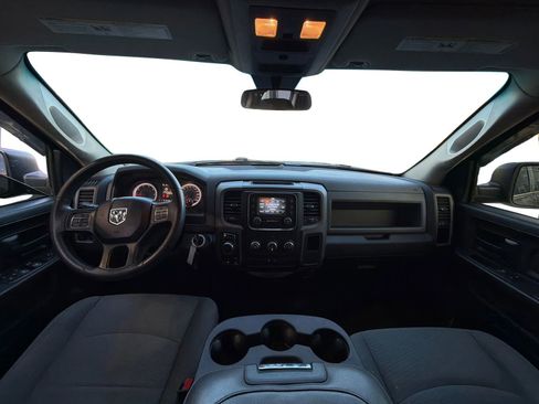 Used 2017 RAM 1500 Express w/ Express Value Package image 19