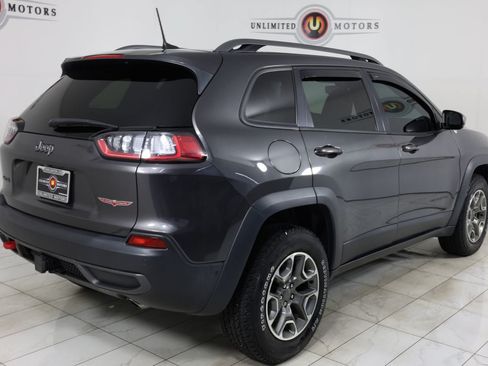 Used 2021 Jeep Cherokee Trailhawk w/ Sun, Sound & Nav Group AWD/4WD image 3