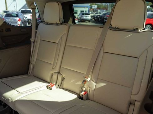 Used 2022 GMC Yukon Denali w/ Max Trailering Package image 15