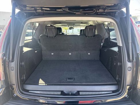 Used 2015 Cadillac Escalade ESV Luxury RWD image 24