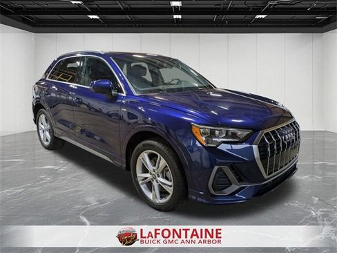 Used 2021 Audi Q3 2.0T Premium w/ Convenience Package image 7