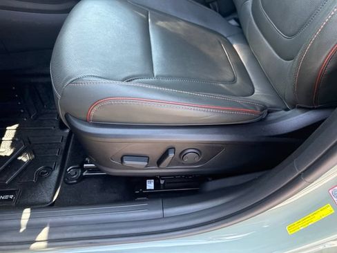 Used 2022 Hyundai Santa Cruz Limited AWD/4WD image 11