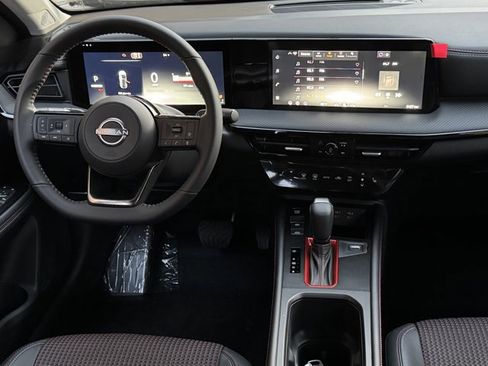 New 2026 Nissan Kicks SR w/ Cold Weather Package AWD/4WD image 14