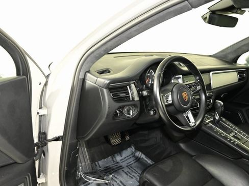 Used 2021 Porsche Macan Turbo w/ Premium Package Plus (PF0) image 42