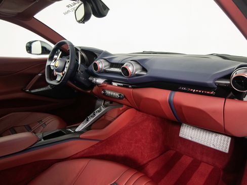 Certified 2018 Ferrari 812 Superfast RWD image 33