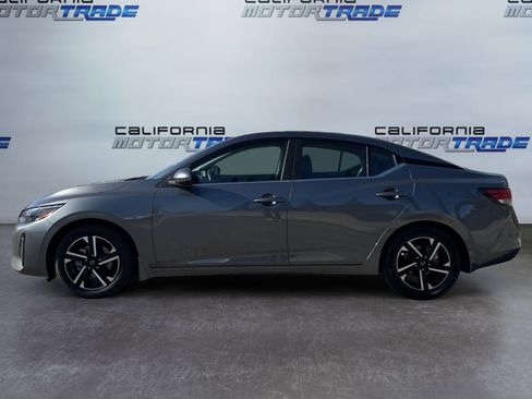 Used 2025 Nissan Sentra SV image 8