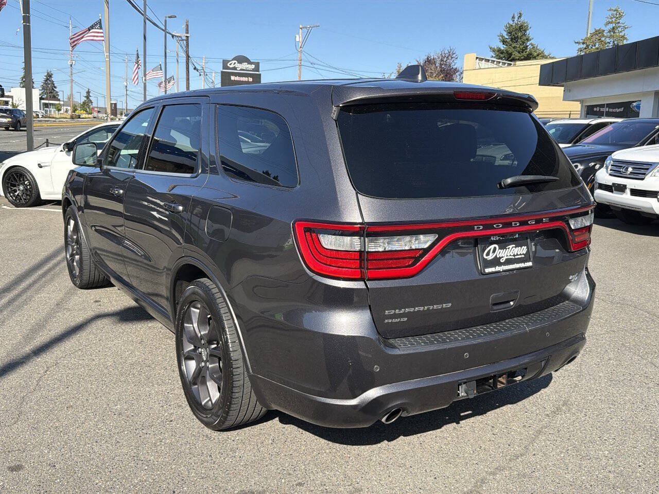 Used 2017 Dodge Durango R/T AWD/4WD image 3