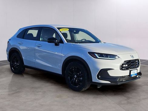 Certified 2026 Honda HR-V Sport image 3