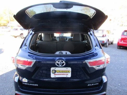 Used 2015 Toyota Highlander XLE image 36
