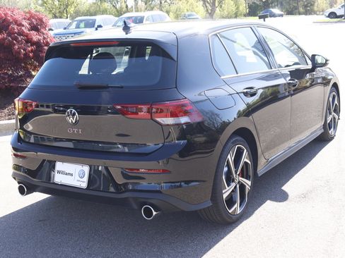 New 2025 Volkswagen GTI SE image 3