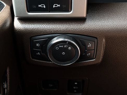 Used 2019 Ford F450 King Ranch w/ King Ranch Ultimate Package AWD/4WD image 19
