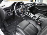 Certified 2024 Porsche Macan image 4