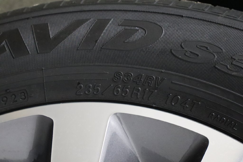 Used 2024 Chrysler Pacifica Limited FWD image 41