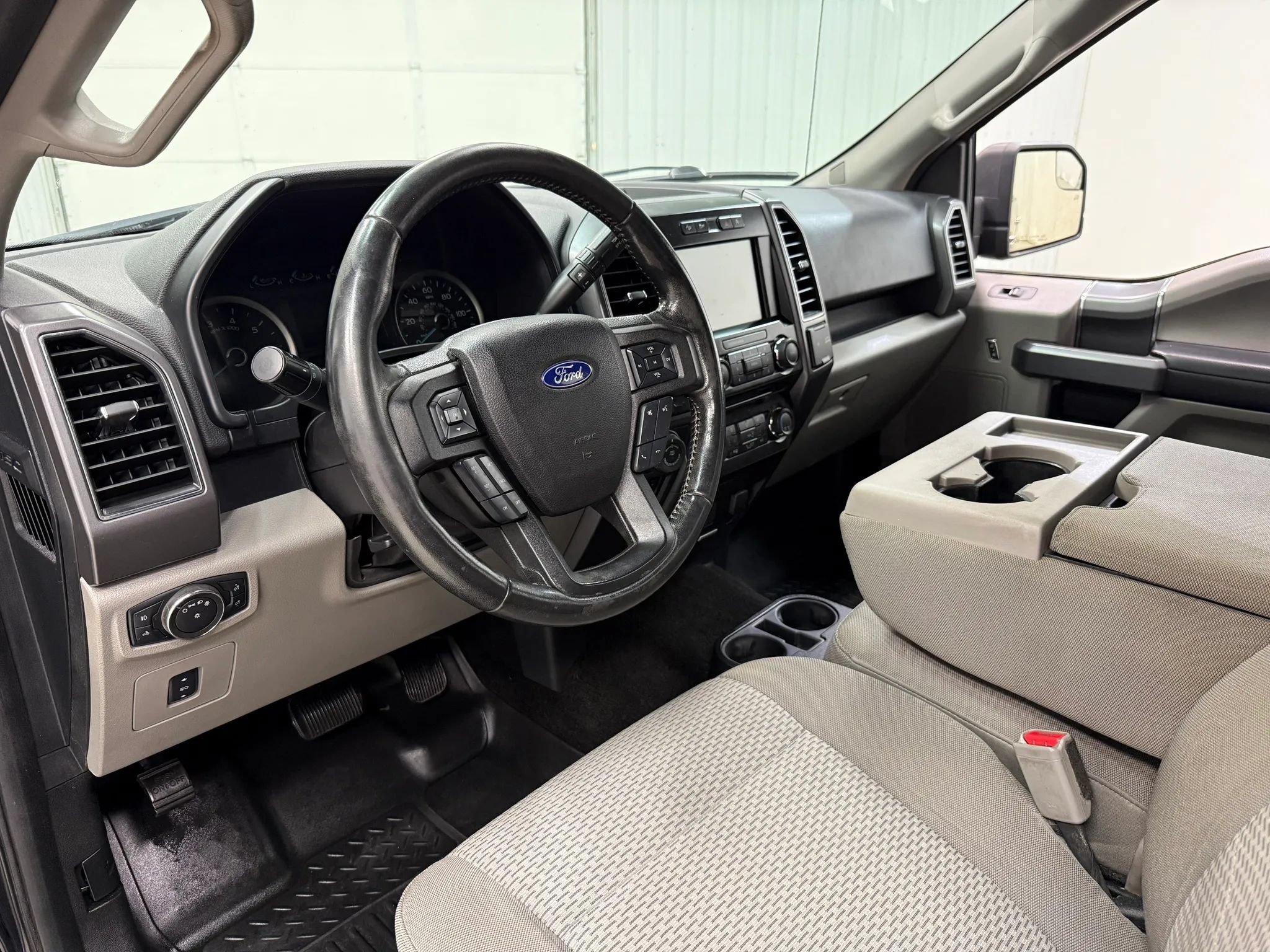 Used 2017 Ford F150 XLT w/ Equipment Group 302A Luxury AWD/4WD image 12