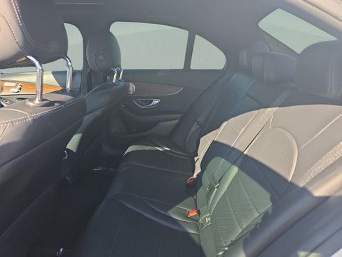 Used 2019 Mercedes-Benz C 300 Sedan image 7