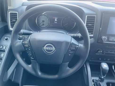 Used 2022 Nissan Frontier SV w/ Technology Package image 16