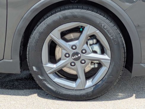 Certified 2025 Kia K4 FWD image 11