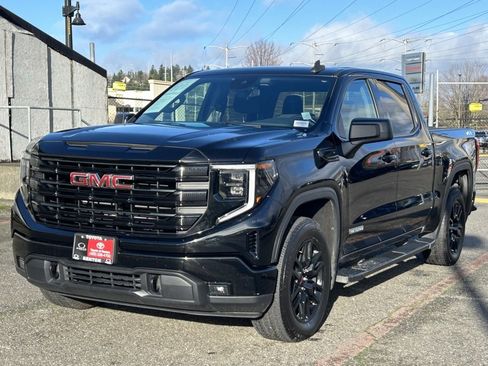 Used 2022 GMC Sierra 1500 Elevation image 1