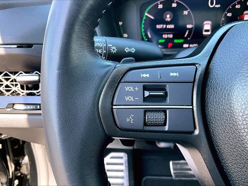 Used 2025 Honda Accord Sport image 20