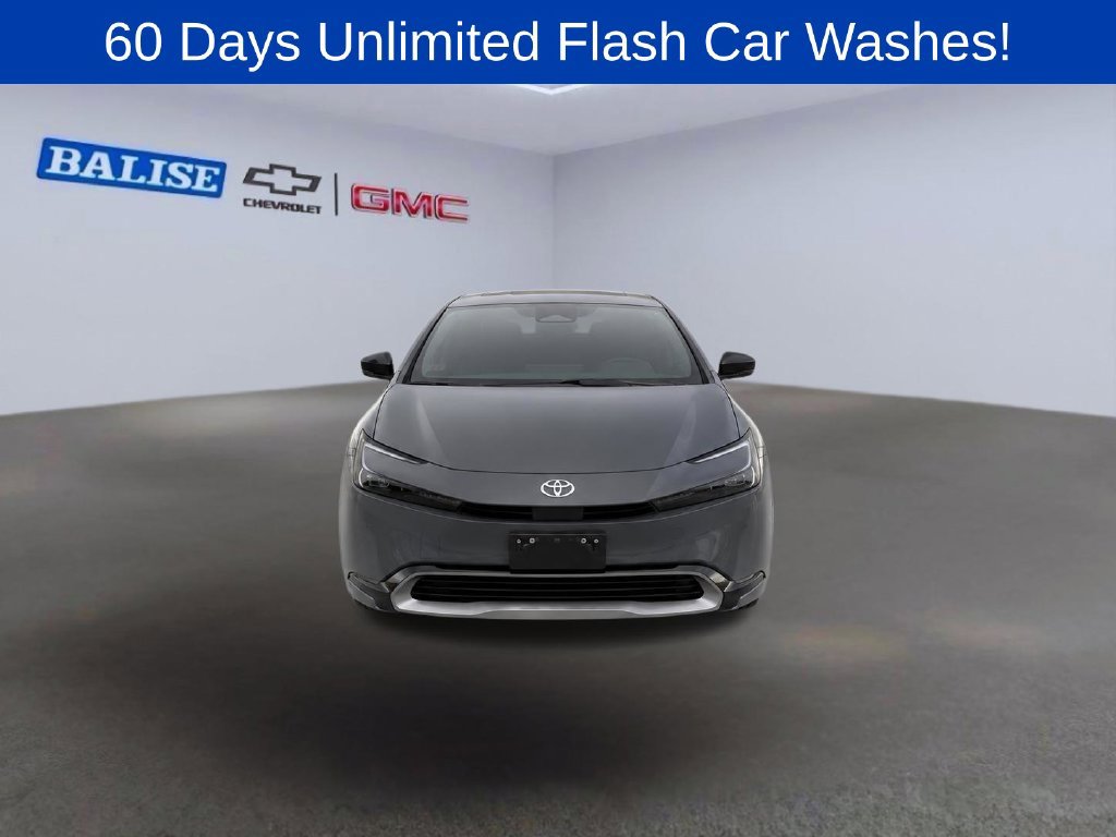 Used 2024 Toyota Prius XLE AWD/4WD image 2