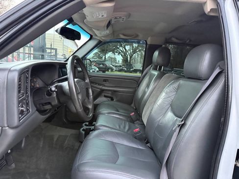 Used 2004 Chevrolet Silverado 1500 LS w/ Light Duty Power Package image 16