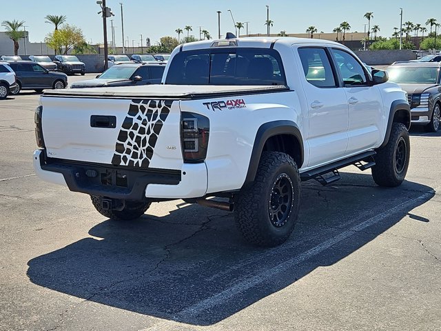 Used 2020 Toyota Tacoma TRD Off-Road w/ Technology Package AWD/4WD image 5