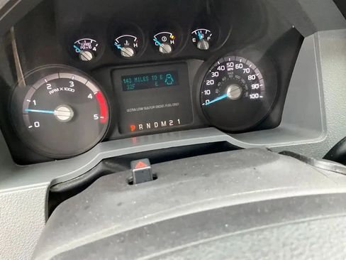 Used 2016 Ford F550 4x4 Crew Cab Super Duty image 3