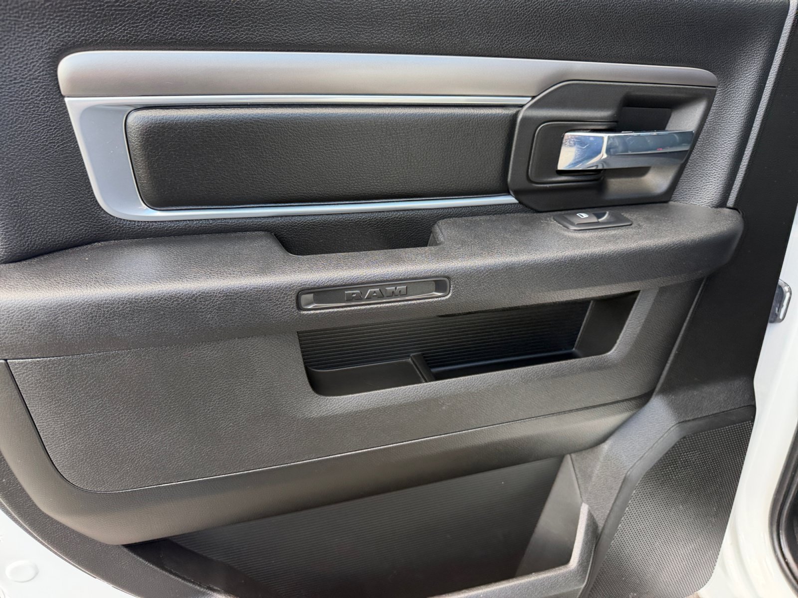 Used 2022 RAM 1500 Warlock AWD/4WD image 19