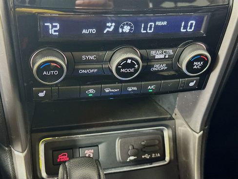 Used 2022 Subaru Ascent Limited w/ Technology Package AWD/4WD image 15