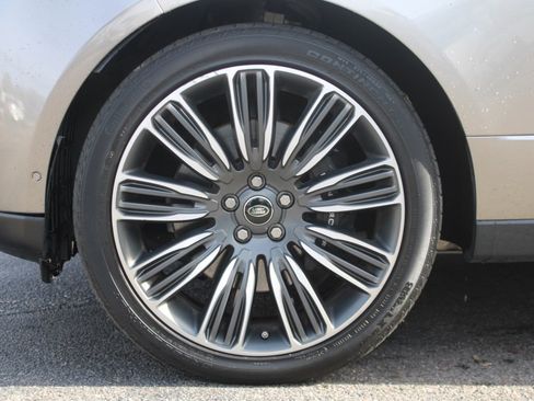 Used 2021 Land Rover Range Rover Westminster Edition image 11