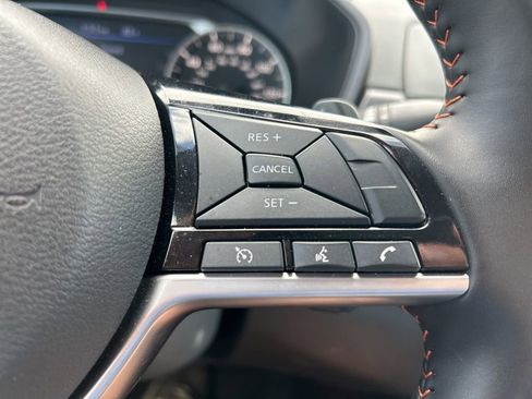 Certified 2025 Nissan Altima 2.5 SR FWD image 28