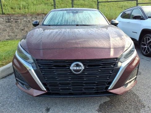 Used 2025 Nissan Altima 2.5 SV image 13