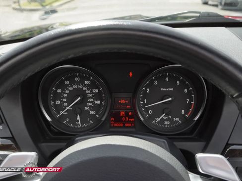 Used 2011 BMW Z4 sDrive35i image 34