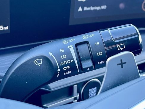 Used 2024 Hyundai Santa Fe Limited image 33