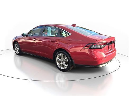 Certified 2023 Honda Accord LX image 4