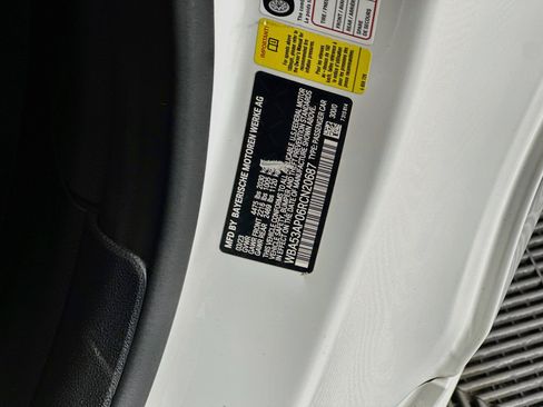 Used 2024 BMW 430i Coupe w/ Convenience Package RWD image 12