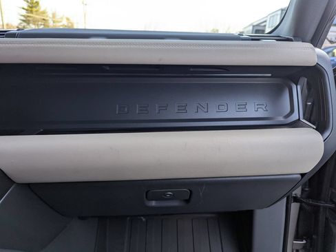 Used 2023 Land Rover Defender 110 X-Dynamic SE AWD/4WD image 36