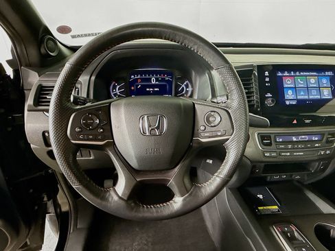 Certified 2025 Honda Passport TrailSport image 11