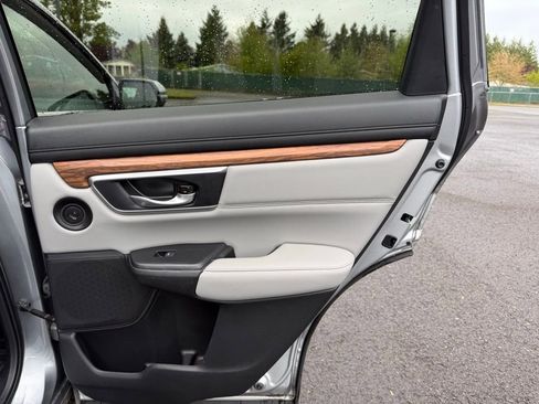 Used 2020 Honda CR-V Touring image 28
