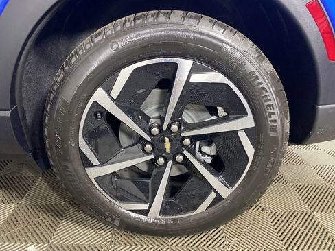 New 2026 Chevrolet Equinox EV LT image 30