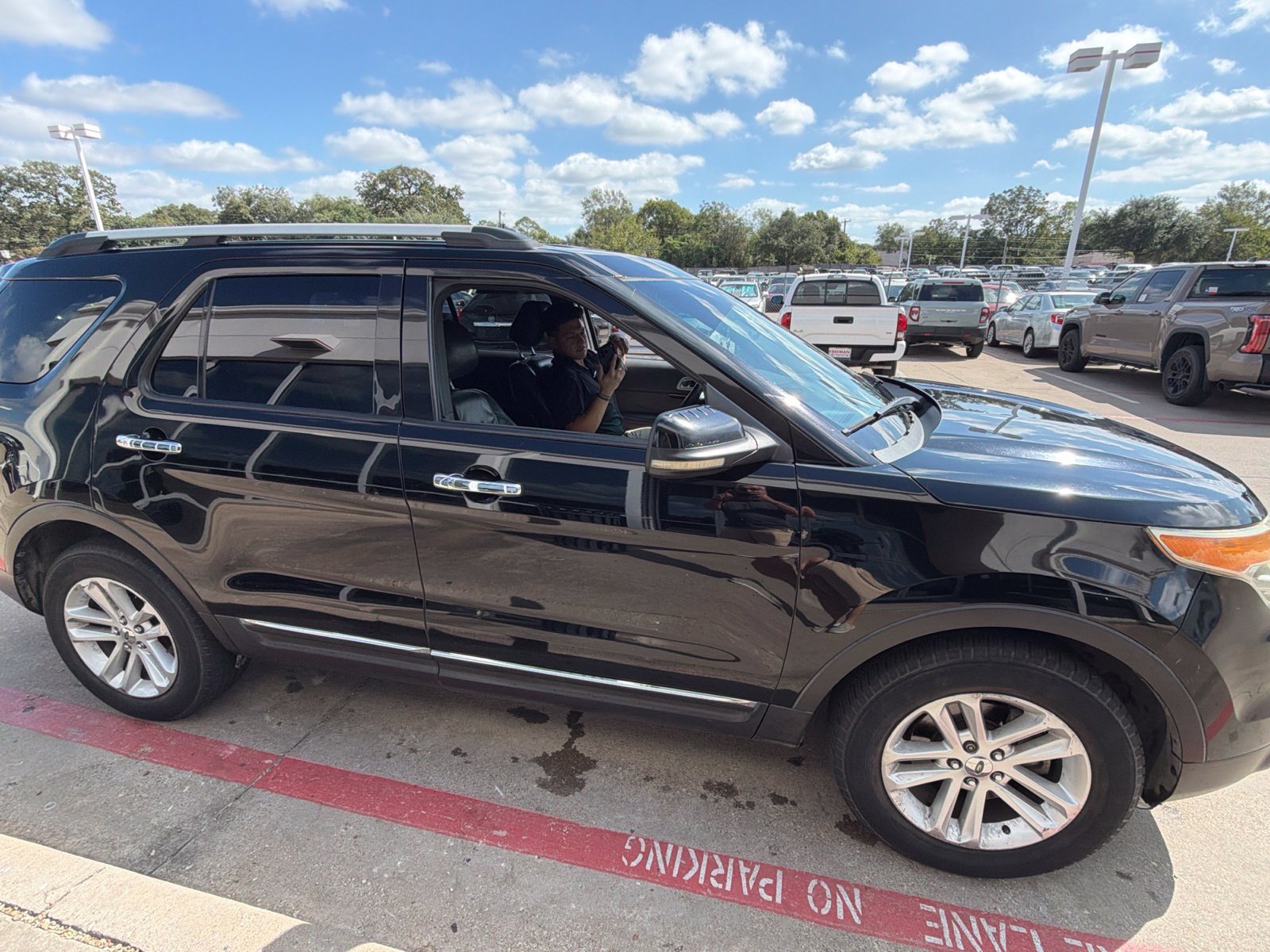 Used 2012 Ford Explorer Limited FWD image 4