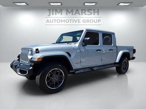 Certified 2023 Jeep Gladiator Overland image 1