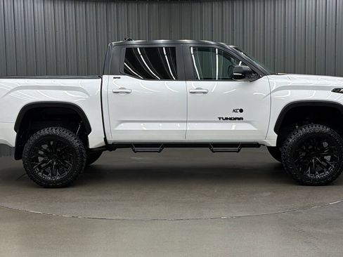 Used 2023 Toyota Tundra SR5 w/ SR5 Premium Package image 6