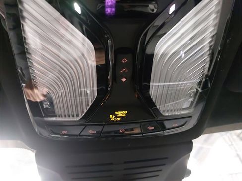 Used 2023 BMW X7 xDrive40i w/ Executive Package image 26