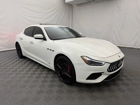 Used 2019 Maserati Ghibli S GranSport RWD image 4