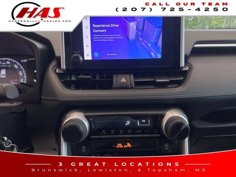 Used 2023 Toyota RAV4 LE AWD/4WD image 15