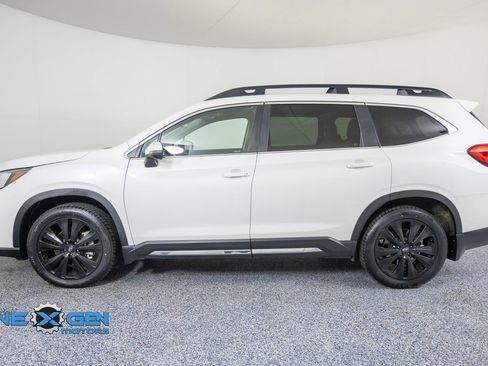 Used 2022 Subaru Ascent Limited w/ Technology Package AWD/4WD image 4