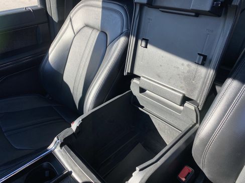 Used 2021 Ford Expedition Max Limited image 44