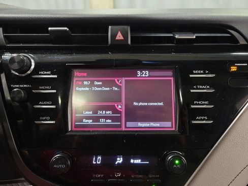 Used 2018 Toyota Camry SE w/ Moonroof Package FWD image 20
