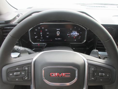 New 2026 GMC Sierra 1500 Elevation image 18